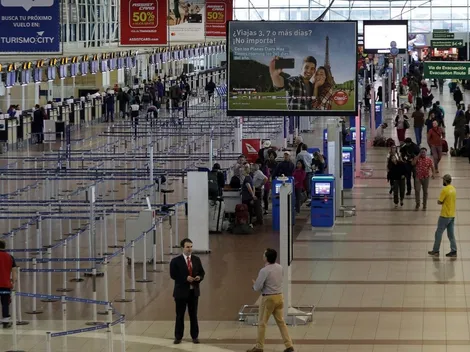 ¿Se necesita pase de movilidad para viajar al extranjero?