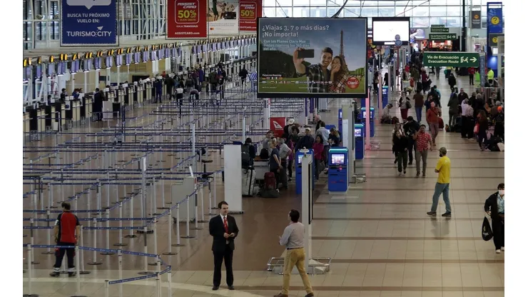¿Se necesita pase de movilidad para viajar al extranjero?