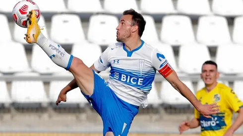 José Pedro Fuenzalida alarga su estadía en Universidad Católica