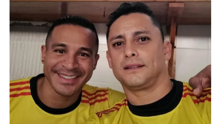 Los ex jugadores de Colo Colo compartieron en un encuentro amistoso en Colombia
