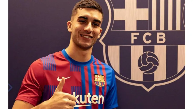 El delantero español de 21 años regresará a su país desde el Manchester City para sumarse al equipo que dirige Xavi Hernández.