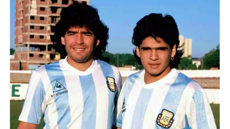 Diego Armando Maradona veló por la carrera de su hermano Hugo Hernán. Hoy los dos se encontrarán en el más allá