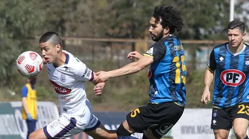Melipilla y Huachipato están en una dura disputa fuera de la cancha