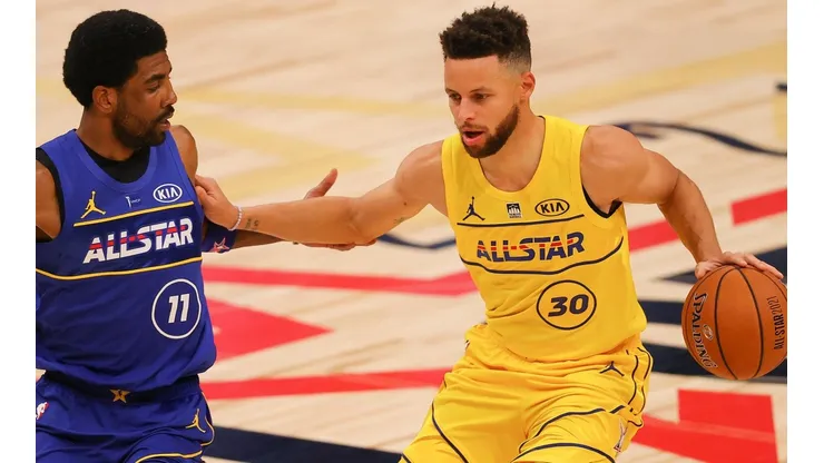 Kyrie Irving y Stephen Curry fueron parte de los pasados All-Star Game de la NBA.