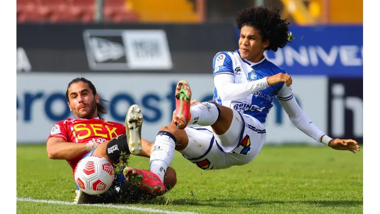 Eduard Bello deja Antofagasta luego de cuatro años, donde marcó 33 goles