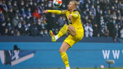 El delantero noruego sumó un nuevo interesado y Pep Guardiola quiere dirigirlo en el Manchester City.