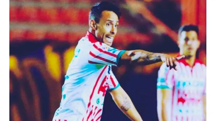 Jorge Valdivia volvió a las canchas con la camiseta del Necaxa