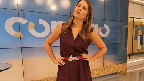 Monserrat Álvarez en el set de Contigo en la Mañana.