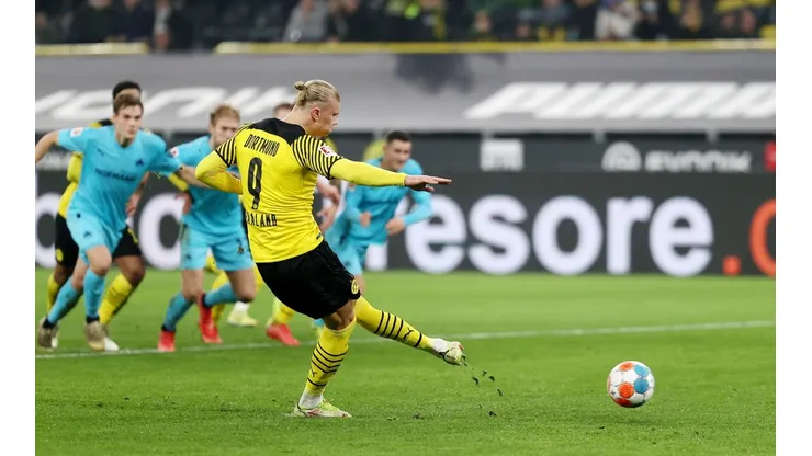 Erling Haaland puede tener los días contados en Borussia Dortmund.
