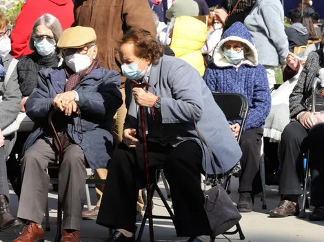 ¿A qué bonos pueden postular las personas de la tercera edad?