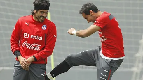 Sánchez entrenando junto a Claudio Bravo