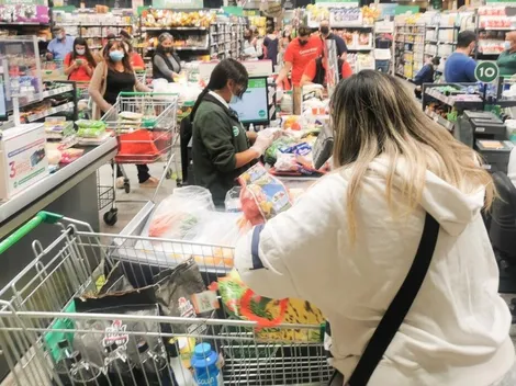 ¿A qué hora cierra el comercio hoy?