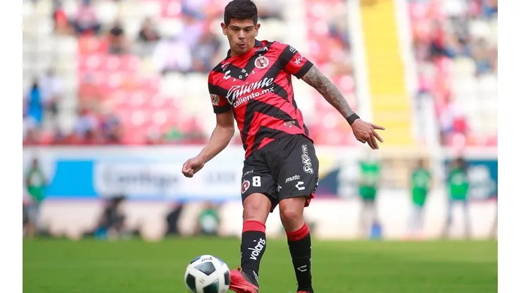Esteban Pavez tiene acordado su regreso a Colo Colo