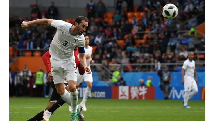 Diego Godín está en la mira del Betis