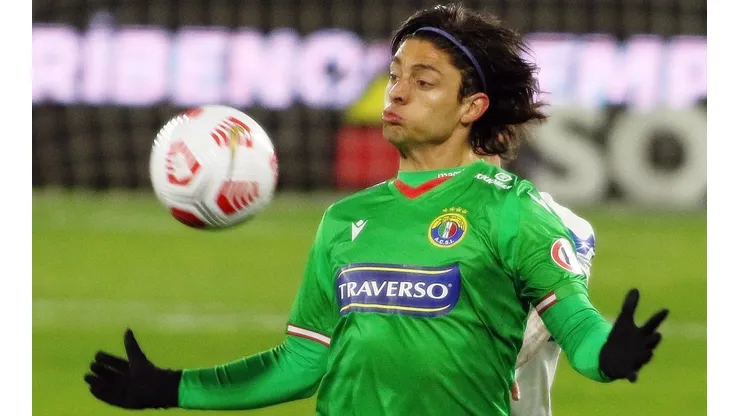 Cristián Montecinos cree que si hijo Joaquín no seguirá en Audax Italiano y tiene destino europeo