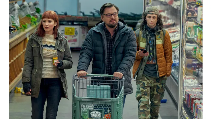 Jennifer Lawrence, Leonardo DiCaprio y Timothée Chalamet en No Miren Arriba.