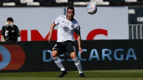 El goleador histórico está evaluando su regreso a Macul.