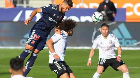 El goleador Larrivey busca club