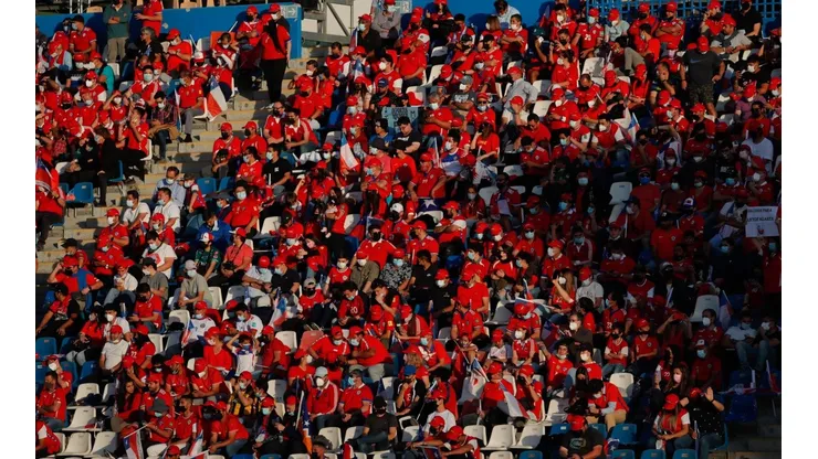 La Roja podrá jugar contra Argentina en Calama con poco más de 8 mil hinchas en el estadio Zorros del Desierto.