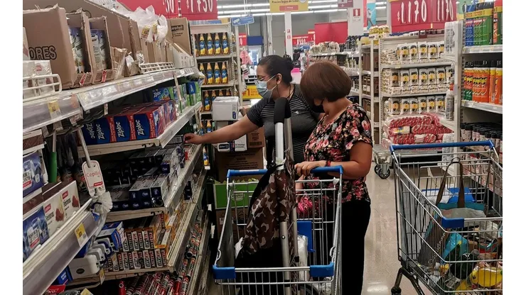 ¿A qué hora cierran los supermercados en vísperas de la navidad?