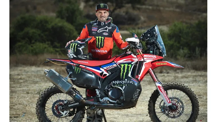 La moto que acompaña a Pablo Quintanilla, la Honda CRF450 Rally, ha sido desarrollada por y para el Rally Dakar.