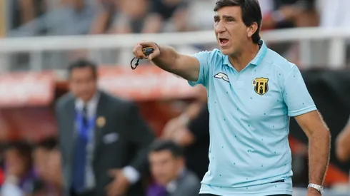 Gustavo Costas, nuevo DT de Palestino.