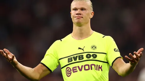 El delantero noruego estaba cada vez más cerca del Barcelona, pero su representante ahora cree que podría tener que esperarlos un tiempo.