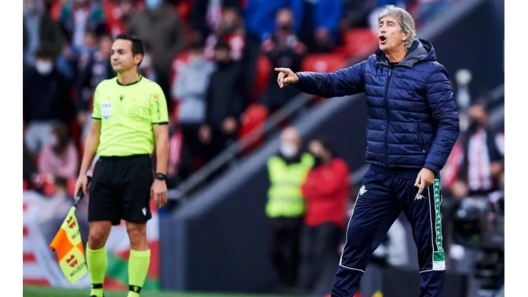 Pellegrini se fue molesto con los árbitros tras la derrota del Betis