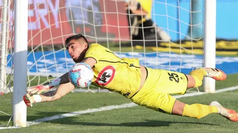 El arquero de Huachipato suena fuerte en la precordillera.