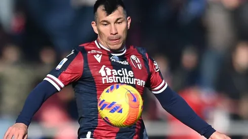 Bologna piensa en renovar contrato a Gary Medel.
