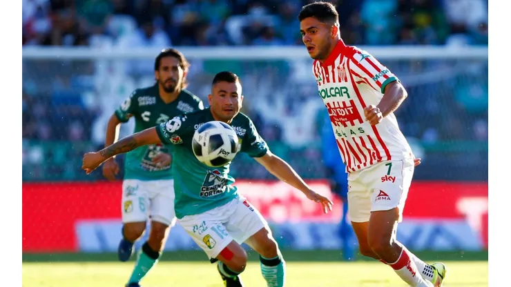 Jean Meneses es buscado por uno de sus exentrenadores.