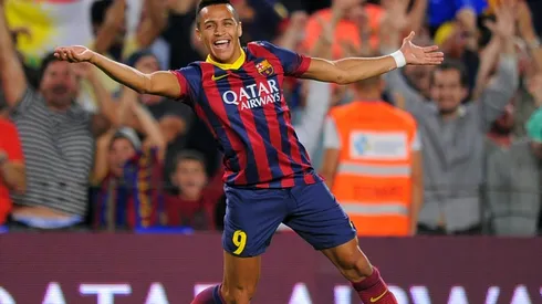 Alexis Sánchez suena fuerte para reforzar la ofensiva del Barcelona que según medios españoles ya habrían negociaciones.