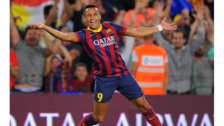Alexis Sánchez suena fuerte para reforzar la ofensiva del Barcelona que según medios españoles ya habrían negociaciones.