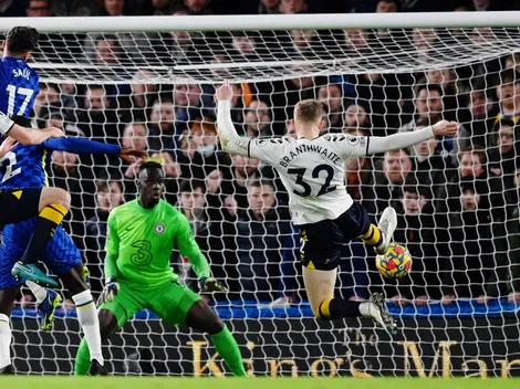 Chelsea iguala con Everton y le pierde pisada al líder