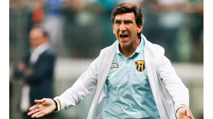 Gustavo Costas maravilló a Palestino cuando dirigió a Guaraní