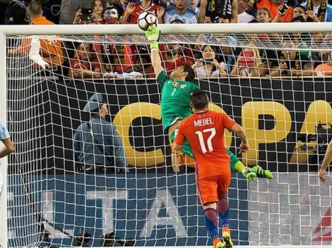 El recuerdo de Agüero ante el tapadón de Claudio Bravo