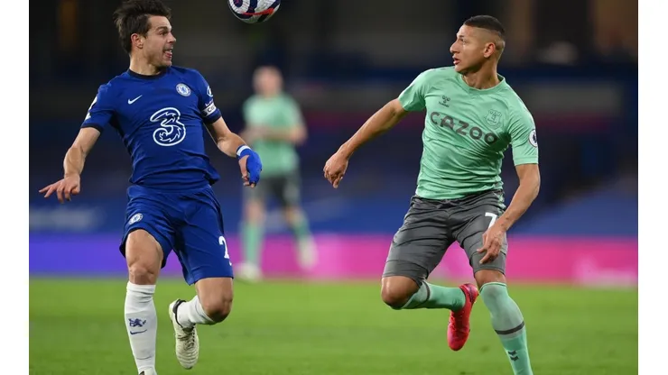 Chelsea quiere hundir aún más el Everton de Rafa Benítez.
