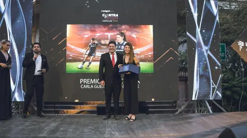 Carla Guerrero fue reconocida con el Premio a la Trayectoria adidas durante la Gala del Fútbol Femenino, los Premios Contragolpe 2021.