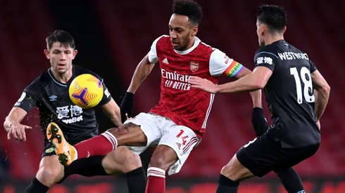 Las indisciplinas del gabonés aburrieron a los Cañoneros.