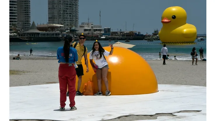 IQUIQUE: Público disfruta de Hecho en Casa