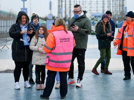 Ola de Covid-19 en la Premier deja terrible récord de contagios