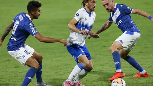 Lucero (a la izquierda) fue el verdugo de la UC en Copa Sudamericana
