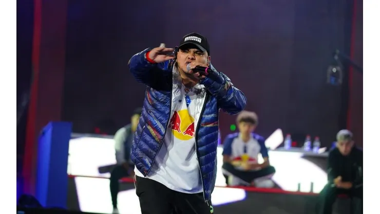 El mexicano Aczino consigue hacer historia en Viña del Mar y es el primer bicampeón internacional de Red Bull Batalla.