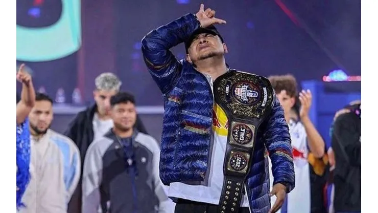 Triunfo de Aczino en la Final Internacional de la Red Bull Batalla 2021