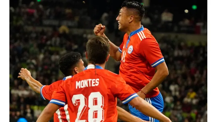 La Roja gustó por momentos e igualó a dos goles frente a la selección mexicana del Tata Martino. Ahora, es turno de enfrentar a El Salvador en Los Ángeles.