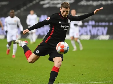 Frankfurt no tuvo piedad con Leverkusen y remonta con goleada