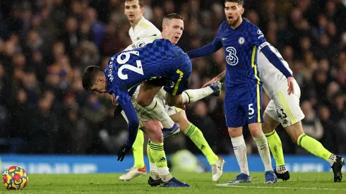 Leeds United cometió un penal sobre la hora que le dio el triunfo al Chelsea.