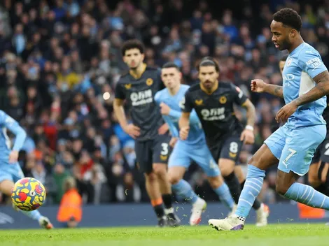 Dudoso penal le da la victoria al City que sigue como líder