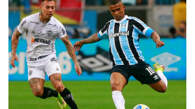 Gremio descendió pese a tener grandes jugadores como Douglas Costa.