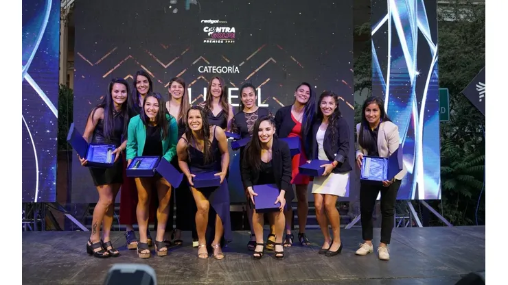 La Gala del Fútbol Femenino, los Premios Contragolpe 2021, fueron una realidad esta noche en la Casa de la Cultura de Ñuñoa.